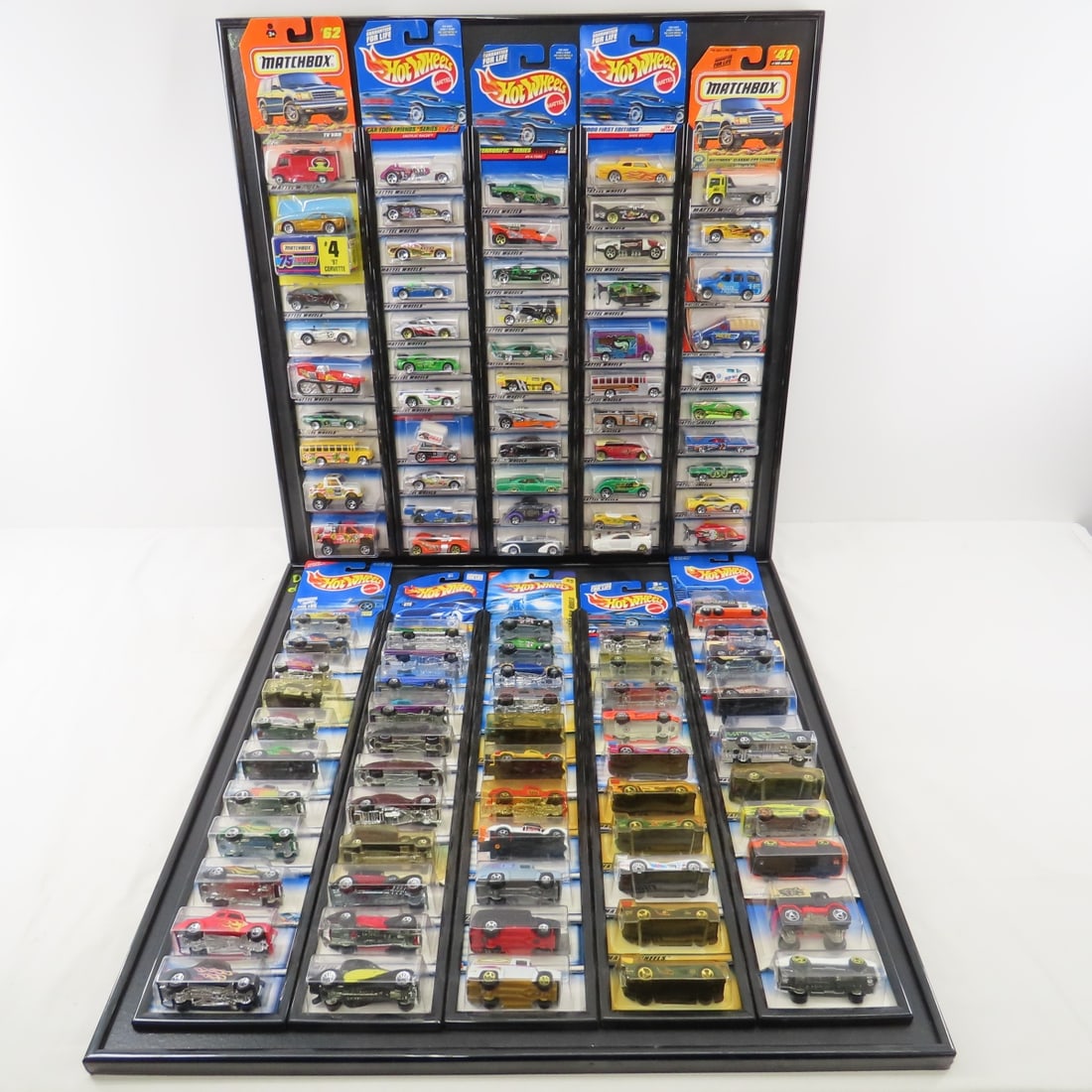 105 Hot Wheels & Matchbox, Diecast Cars Carded: 105 Hot Wheels & Matchbox, Diecast Cars Carded -On Frames Please ask questions and read terms & conditions before bidding.