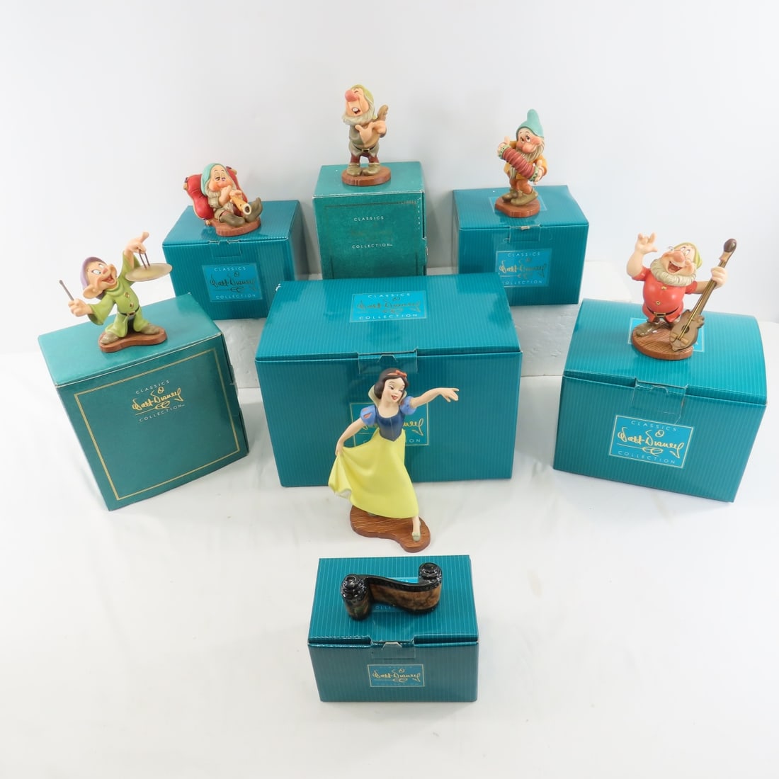 Walt Disney Classics Collection Figures (1 of 13)