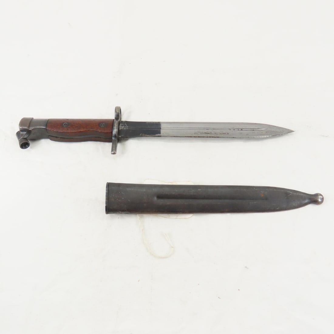 Egyptian Hakim Bayonet with scabbard: Egyptian Hakim Bayonet with scabbard - Used on 8mm Hakim self-loading rifle Please ask questions and read terms & conditions before bidding.