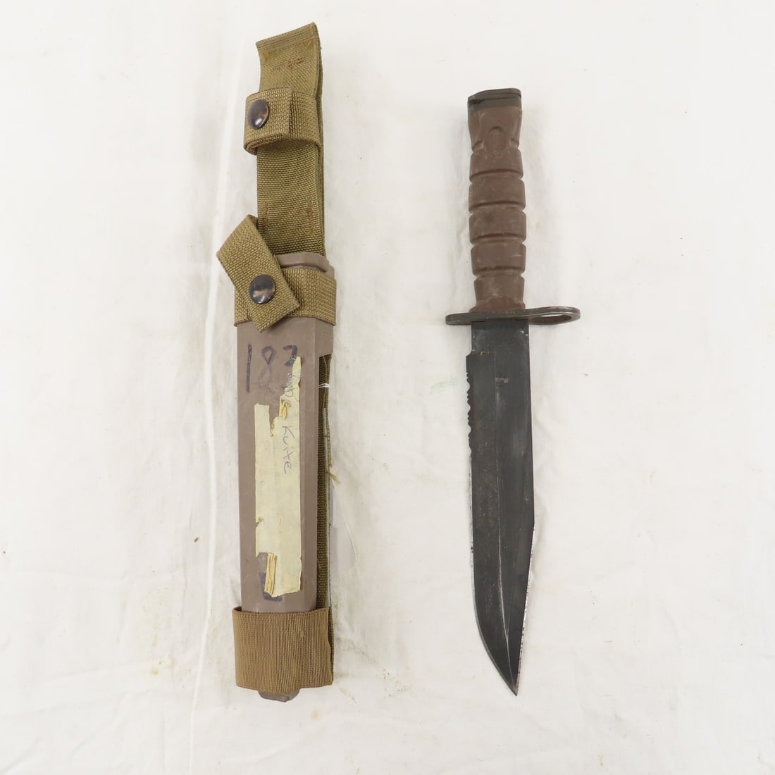 USMC OKC3S Bayonet with scabbard (1 of 13)