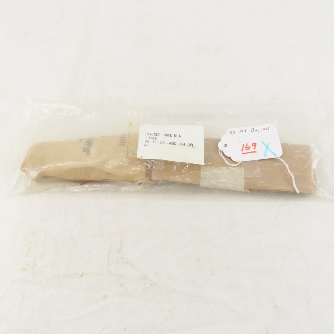 Plastic handled M4 Bayonet: Plastic handled M4 Bayonet - New in Package, unknown manufacturer. DA-11-199-AMC-724 Please ask questions and read terms & conditions before bidding.