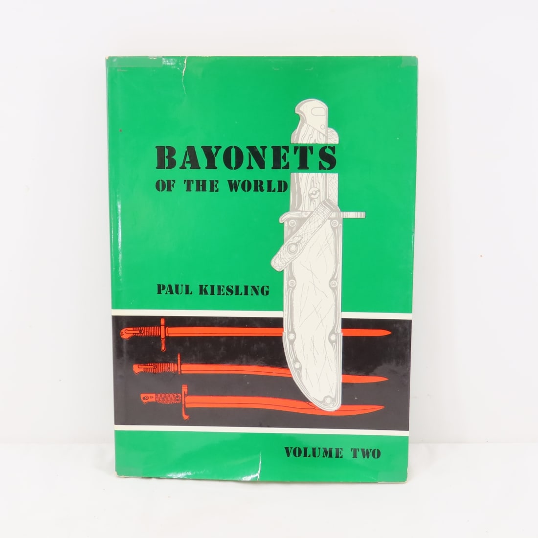 Bayonets of the World - Volume 2: Bayonets of the World - Volume 2 - Set of 4 books Please ask questions and read terms & conditions before bidding.