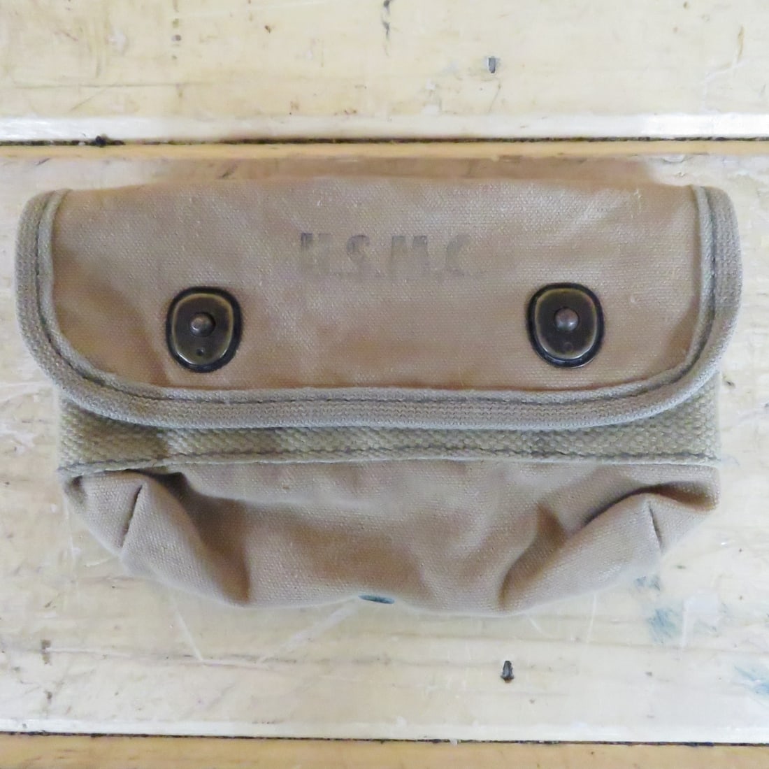 USMC Model of 1921 Shotgun Ammunition Pouch: USMC Model of 1921 Shotgun Ammunition Pouch - Probably made in 1922 or 1923, USMC Marked.Page 249 of Bruce Canfields Book; Complete Guide to United States Military Combat Shotguns ID's this as authent