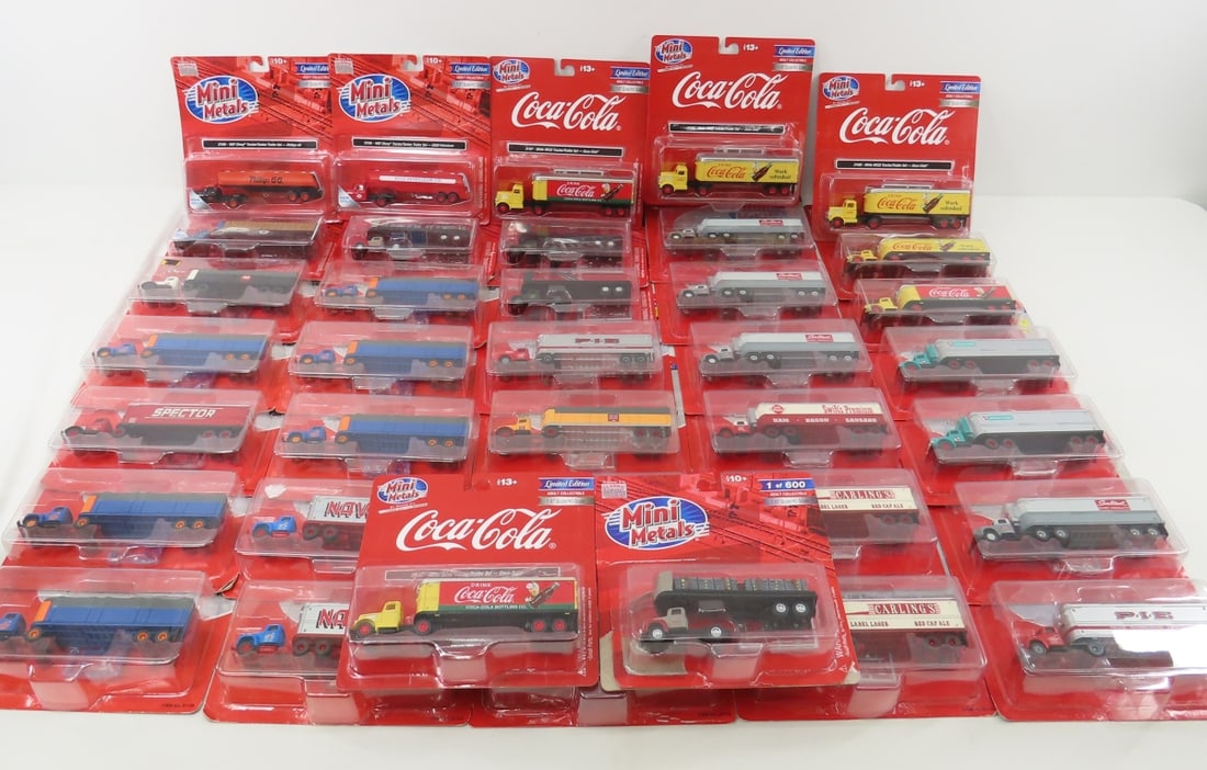 37 Mini Metals HO scale teactor trailers on cards (1 of 10)