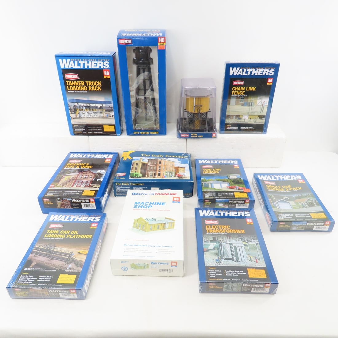 11 Walthers HO scale model kits & more (1 of 20)