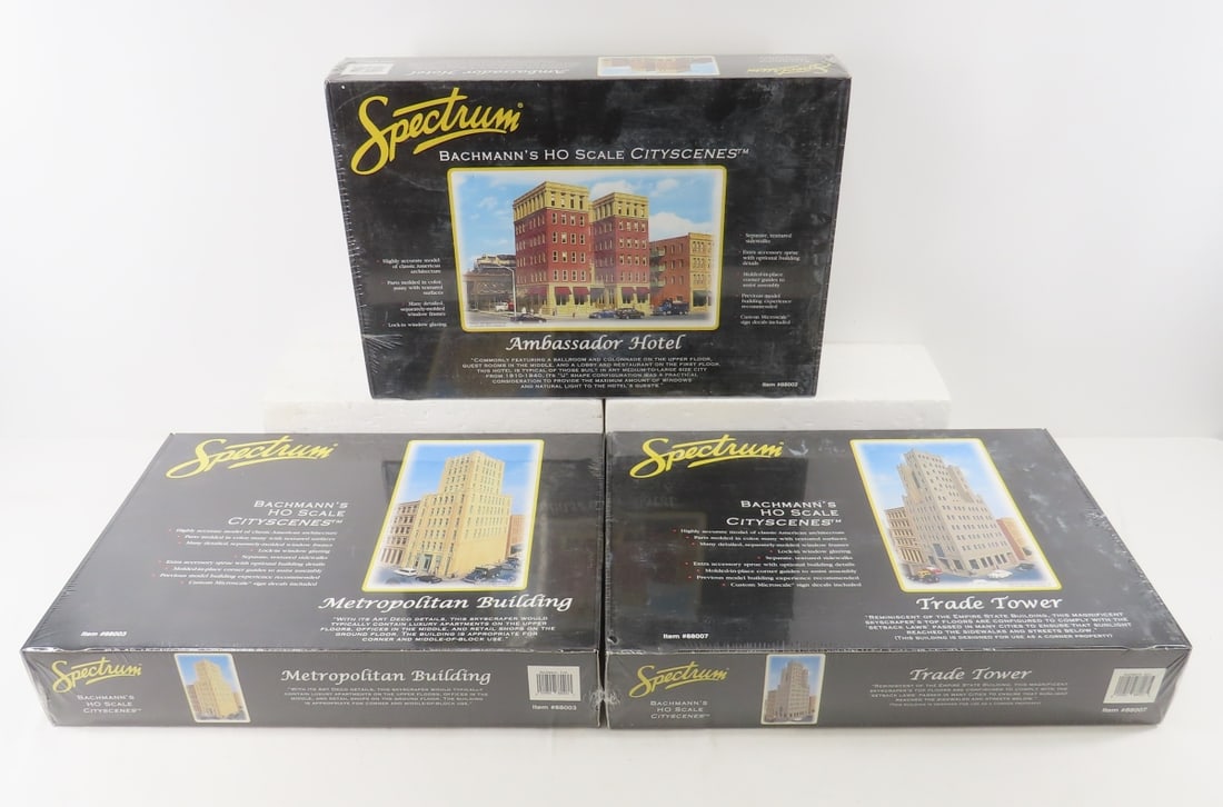 3 Spectrum Bachmann's HO scale city scenes (1 of 19)