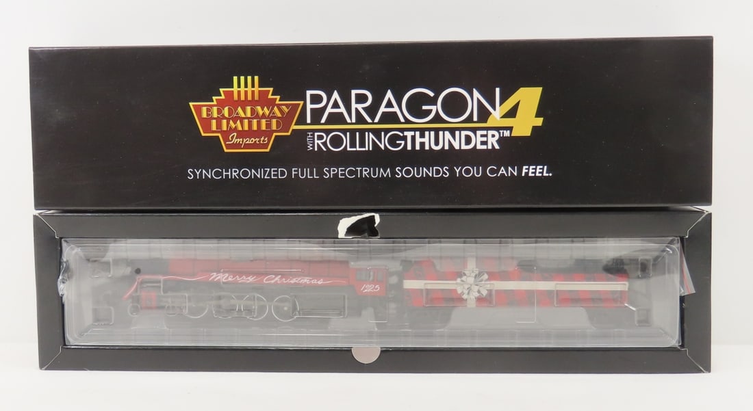 Paragon Rolling Thunder Reading T1 4-8-4 Loco (1 of 9)