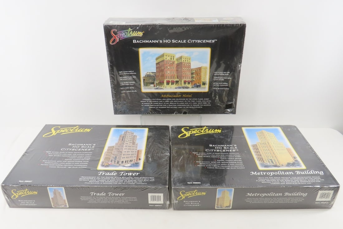 3 Spectrum Bachmann's HO scale city scenes (1 of 18)