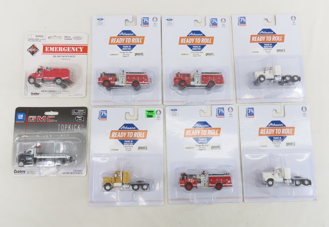 8 HO Scale 1:87 Diecast EMS Vehicles NIP: 8 HO Scale 1:87 Diecast EMS Vehicles NIP - Classic Metal Works Mini Metals Please ask questions and read terms & condition before bidding.