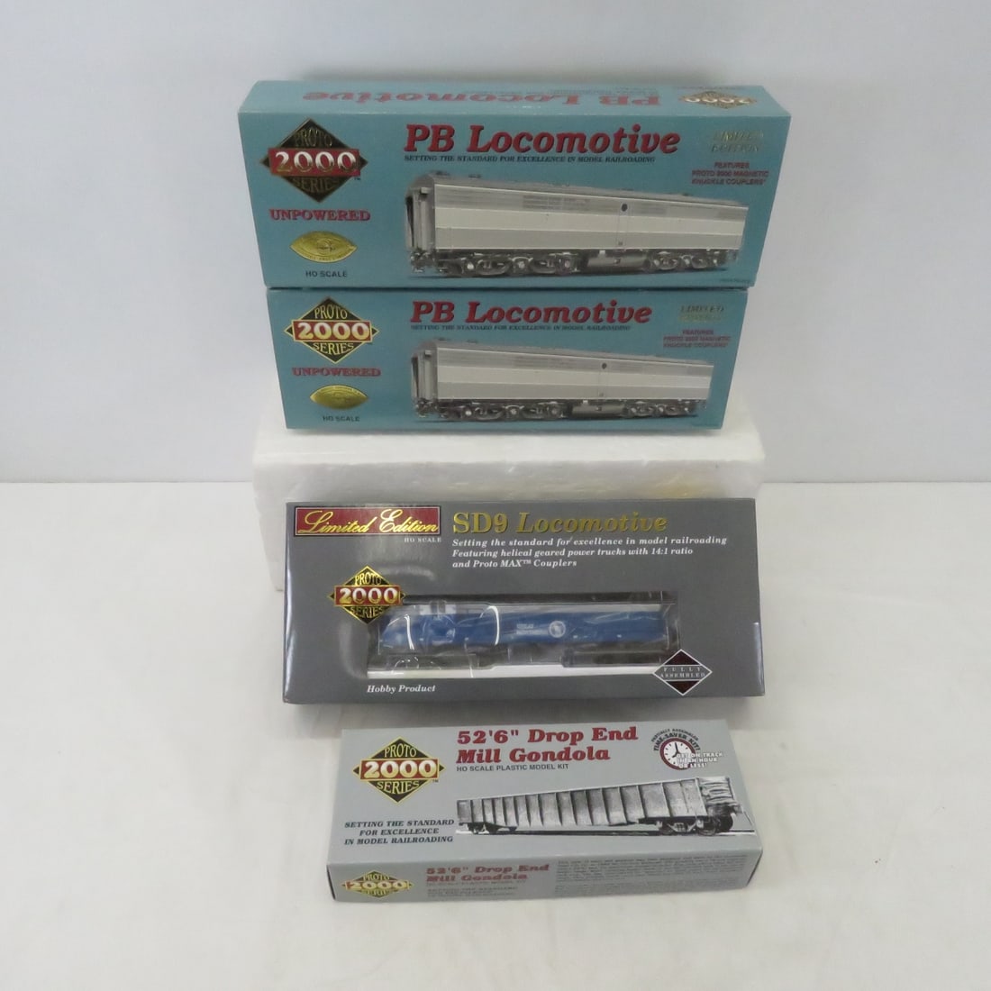 Proto 2000 HO SD9 and PB Locomotives and Gondola: Proto 2000 HO SD9 and PB Locomotives and Gondola - SD9 GN#582 920-41606 sound and DCC, PB No 21628 UP#605B and 21627 UP #602B- both unpowered w/dynamic brakes NIB Please ask questions and read terms &