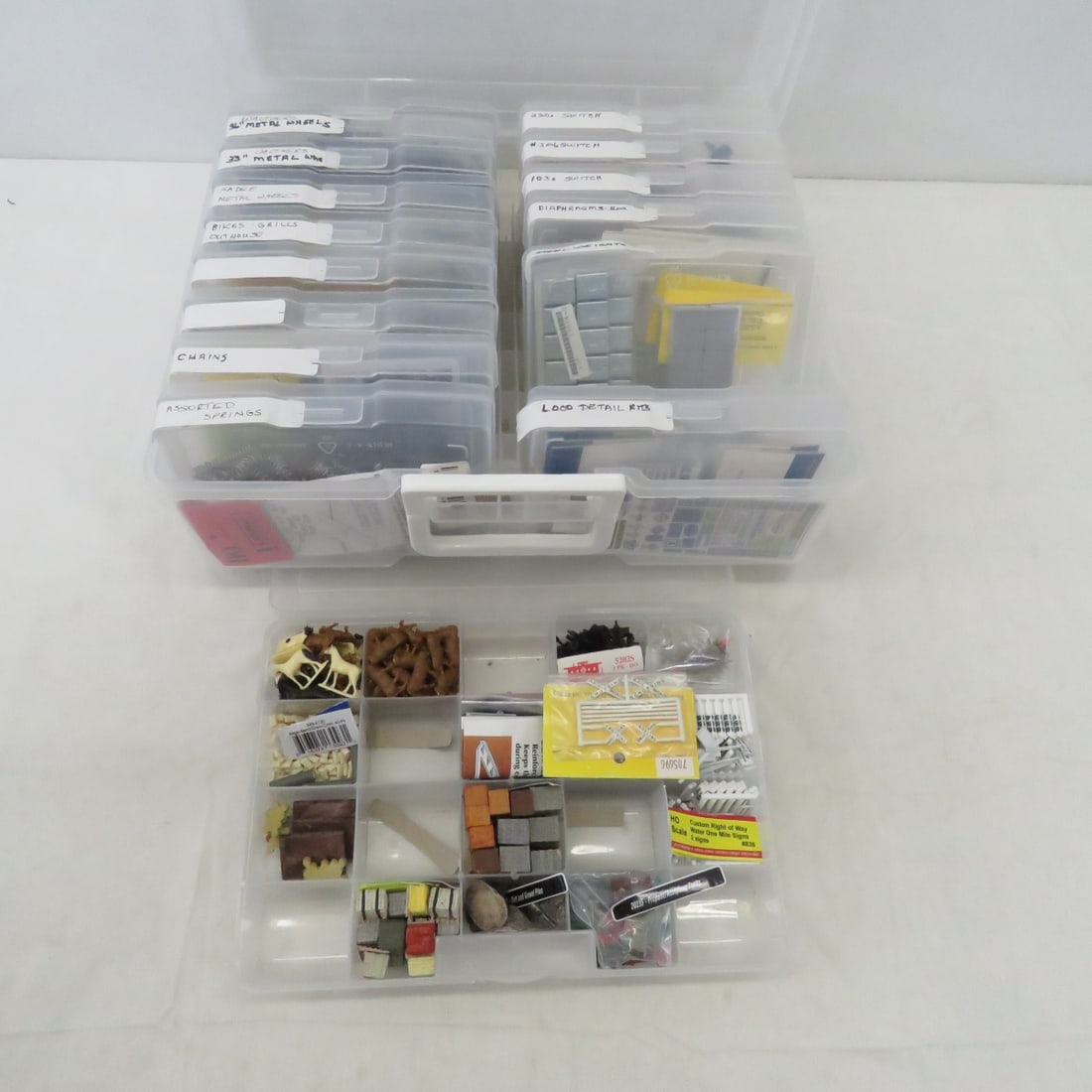 HO model train accessories in plastic organizers (1 of 19)