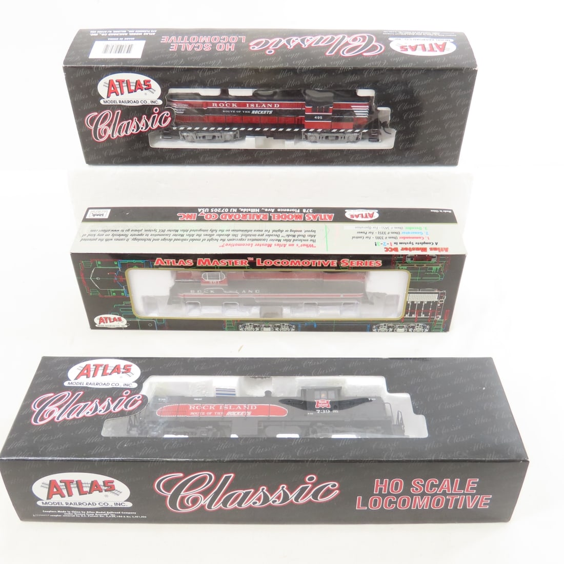 3 Atlas HO Rock Island Locomotives NIB: 3 Atlas HO Rock Island Locomotives NIB - Atlas Classic #7109 ALCO RS-1 #739, Atlas Classic #8461 ALCO RS-3 #495, Atlas Master #9508 H15-44 #401 Please ask questions and read terms & condition before b