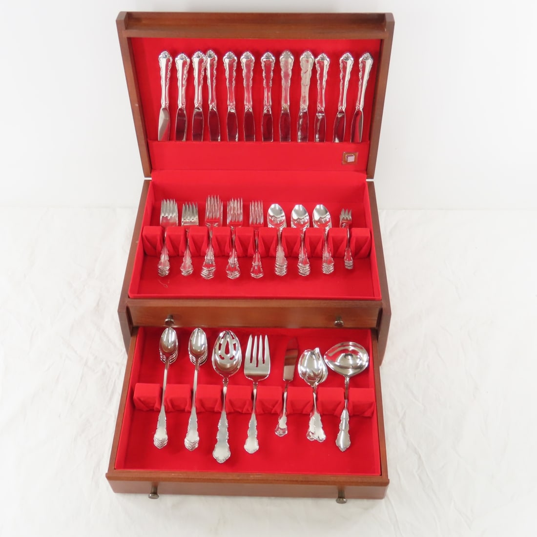 80 pc set Reed & Barton Dresden Rose flatware (1 of 8)