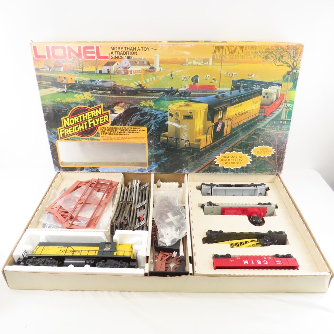 Lionel Northern Freightliner set, incomplete w/box: Lionel Northern Freightliner set, incomplete w/box - Please ask questions and read terms & conditions before bidding.
