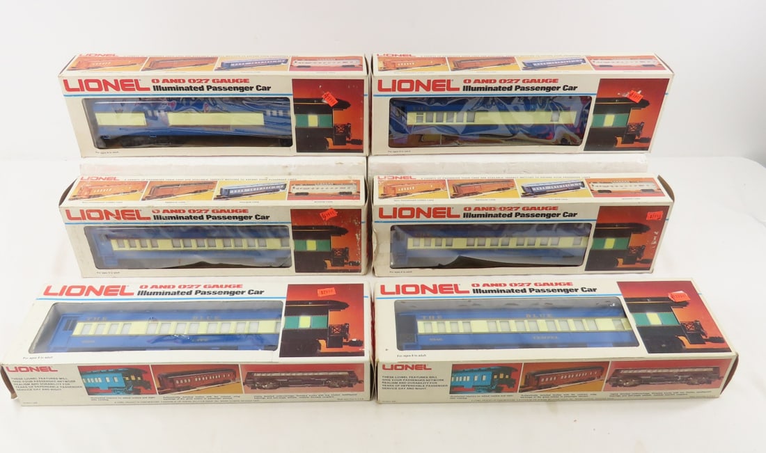 6 Lionel O & O27 Gauge Passenger Cars: 6 Lionel O & O27 Gauge Passenger Cars - Illuminated Blue Combo Car, Passenger Cars, 1x 6-9536 Baggage Car, 1x 6-9537 Comet Combo Car, 3x 6-9538 Passenger Cars, 1x 6-9540 Obeservation Car, All Open Box