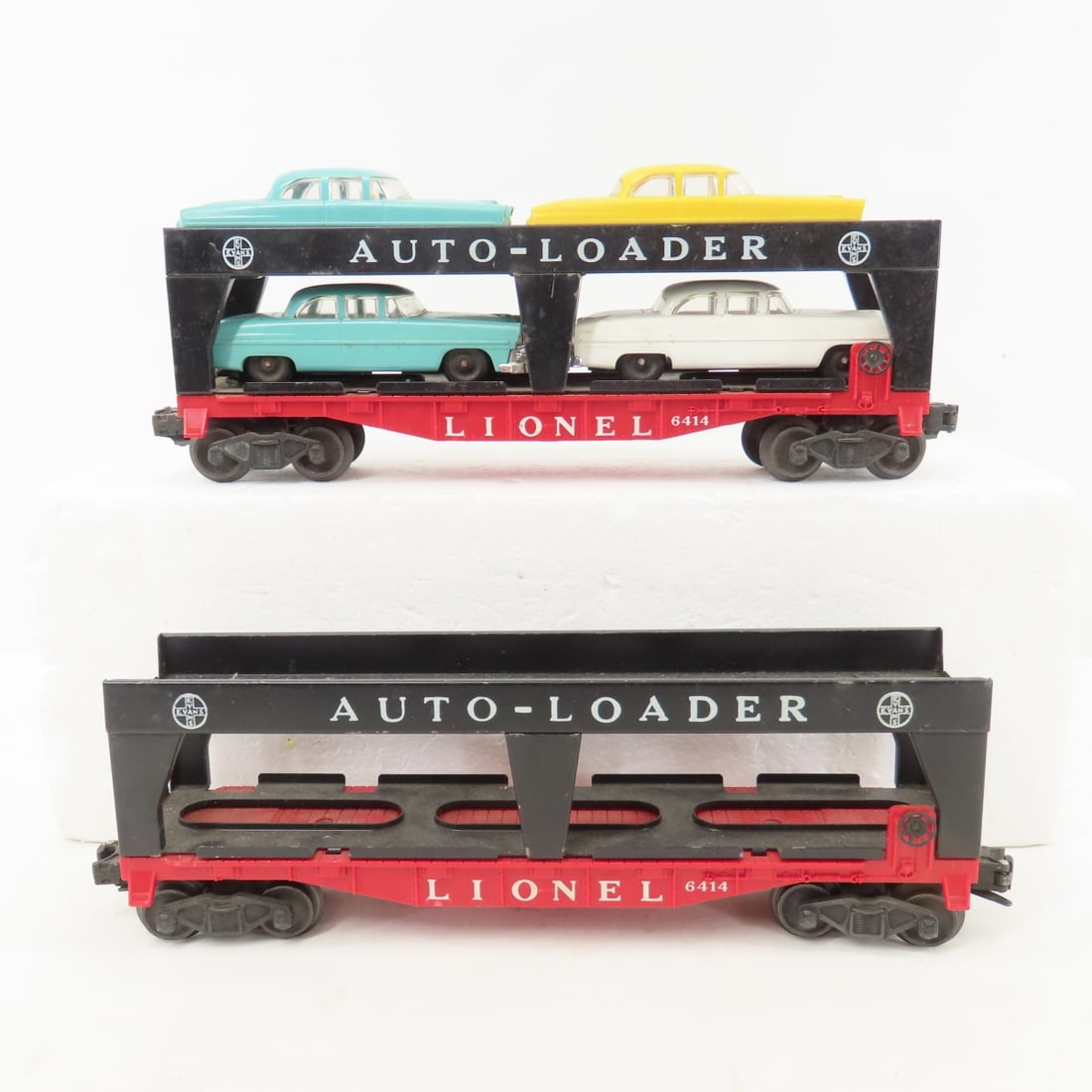 2 Lionel 6414 Auto-Loader Train Cars (1 of 11)