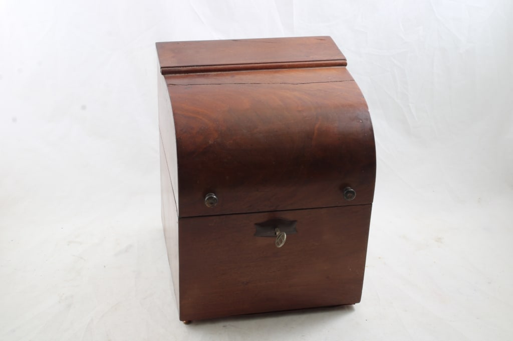 Antique Wood Tea/Medicine/Spice Caddy w/Key: Antique Wood Tea/Medicine/Spice Caddy w/Key - As pictured. Please ask questions and read terms & conditions before bidding.