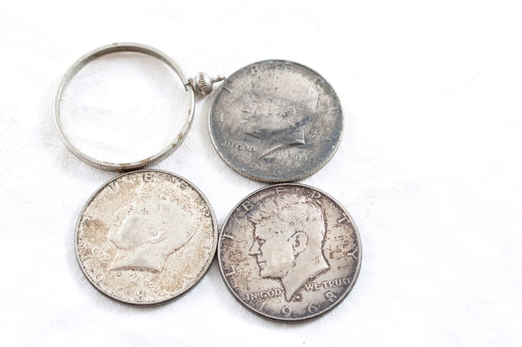 3 Kennedy Half Dollars 1964, 1968, 1969 Plus Ring (1 of 8)