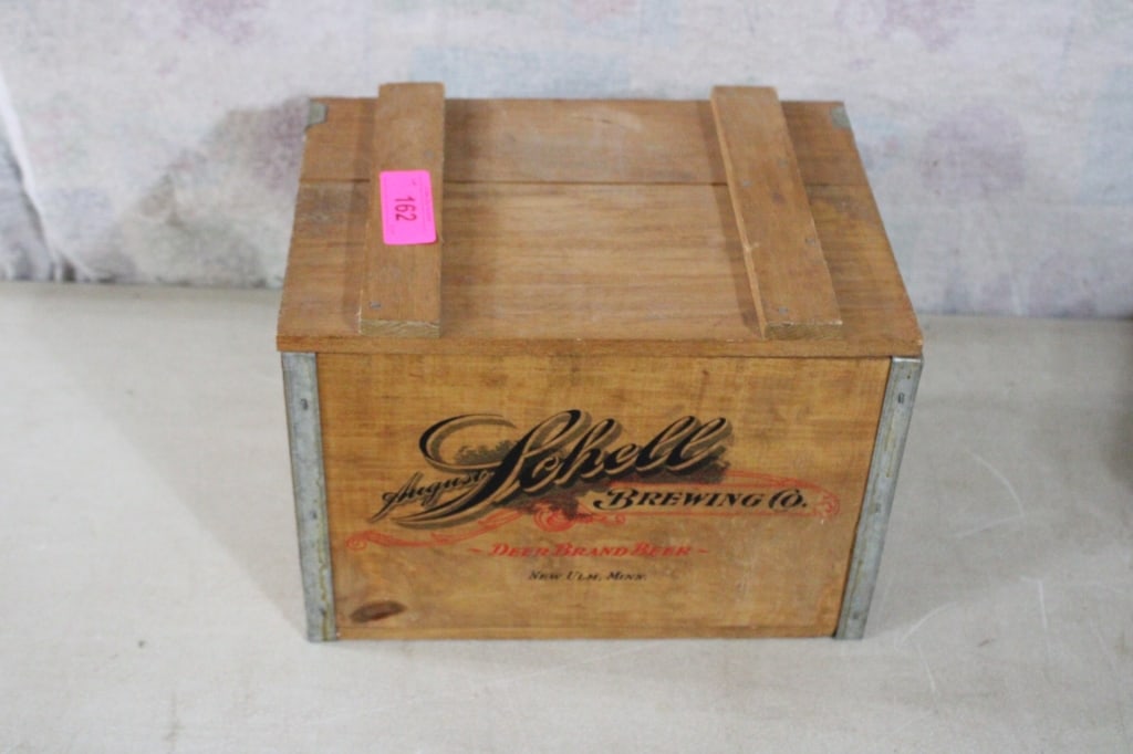 August Schell Wood Bottle Crate Deer Brand Beer (1 of 10)