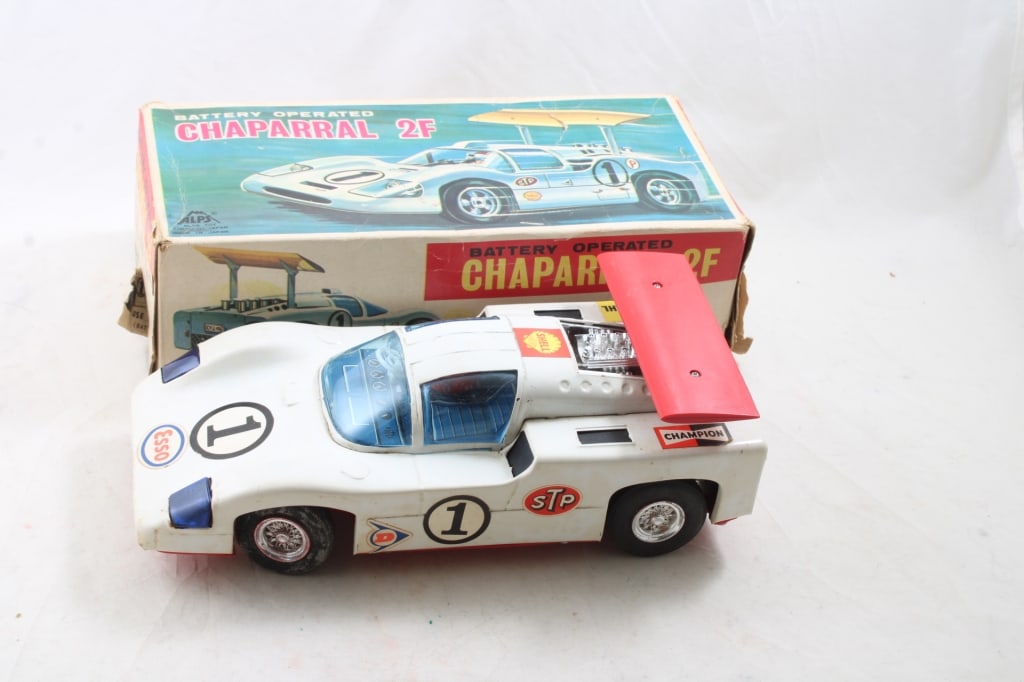 Chaparral 2F Race Car Battery Op ALPS Boxed (1 of 17)