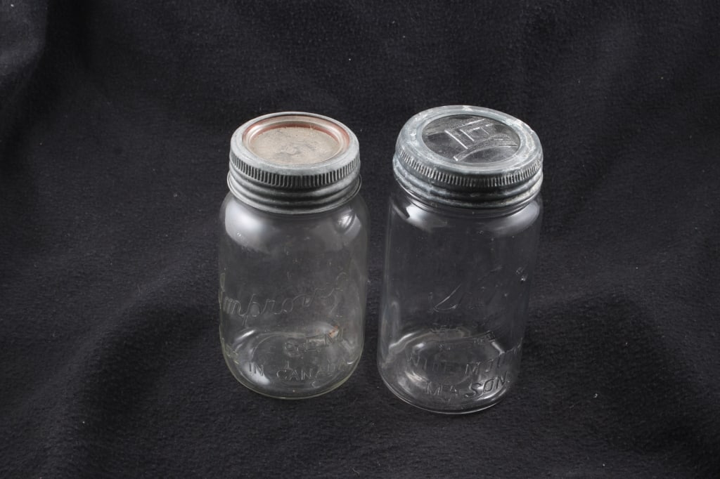 2 Antique Mason/Fruit Jars (1 of 16)