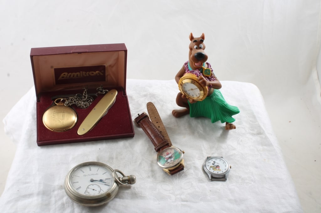 Elgin Pocket Watch, Armitron Pocket Wenger Knife (1 of 15)