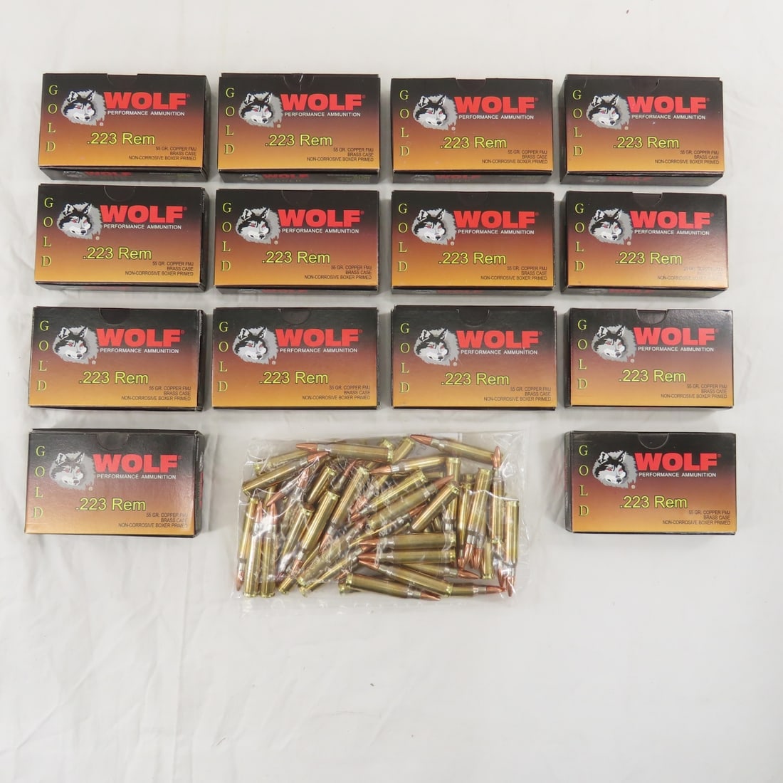 330 Rounds Wolf Gold .223 REM Ammunition: 330 Rounds Wolf Gold .223 REM Ammunition - 280 rounds boxed and 50 loose, 55gr, copper jacketed Please read terms & conitions and ask questions before bidding.