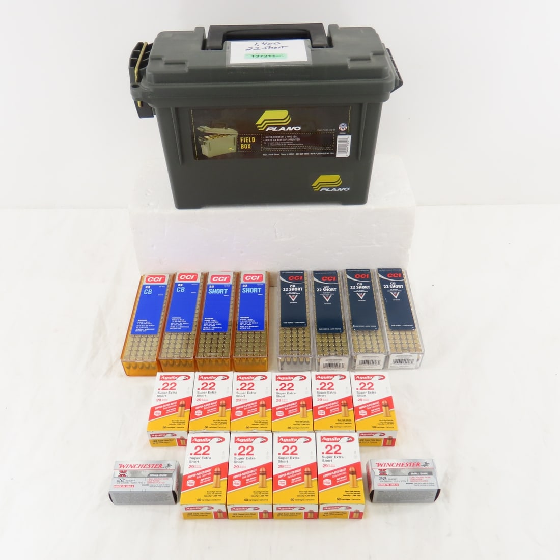 1,400 Rounds Mixed .22 Short Ammunition: 1,400 Rounds Mixed .22 Short Ammunition - 10 boxes of 50 Aguila super extra short 29 gr high velocity copper plated, 4 boxes 100 CCI CB Short lead round nose 710 fps, 2 boxes of 100 CCI 22 CB lead rou