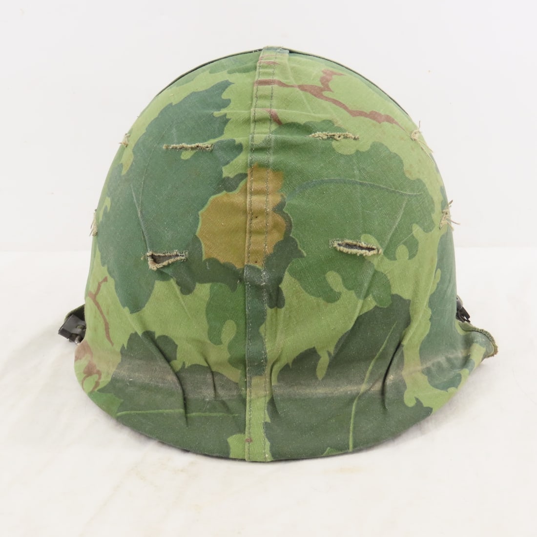Vietnam Era Helmet with Liner and Straps: Vietnam Era Helmet with Liner and Straps - Please read terms & conitions and ask questions before bidding.