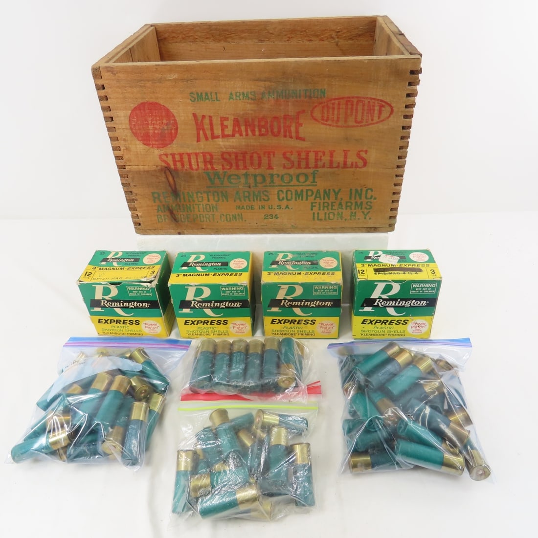 Remington Crate & 163 Rounds Express 12 GA  Ammo (1 of 20)