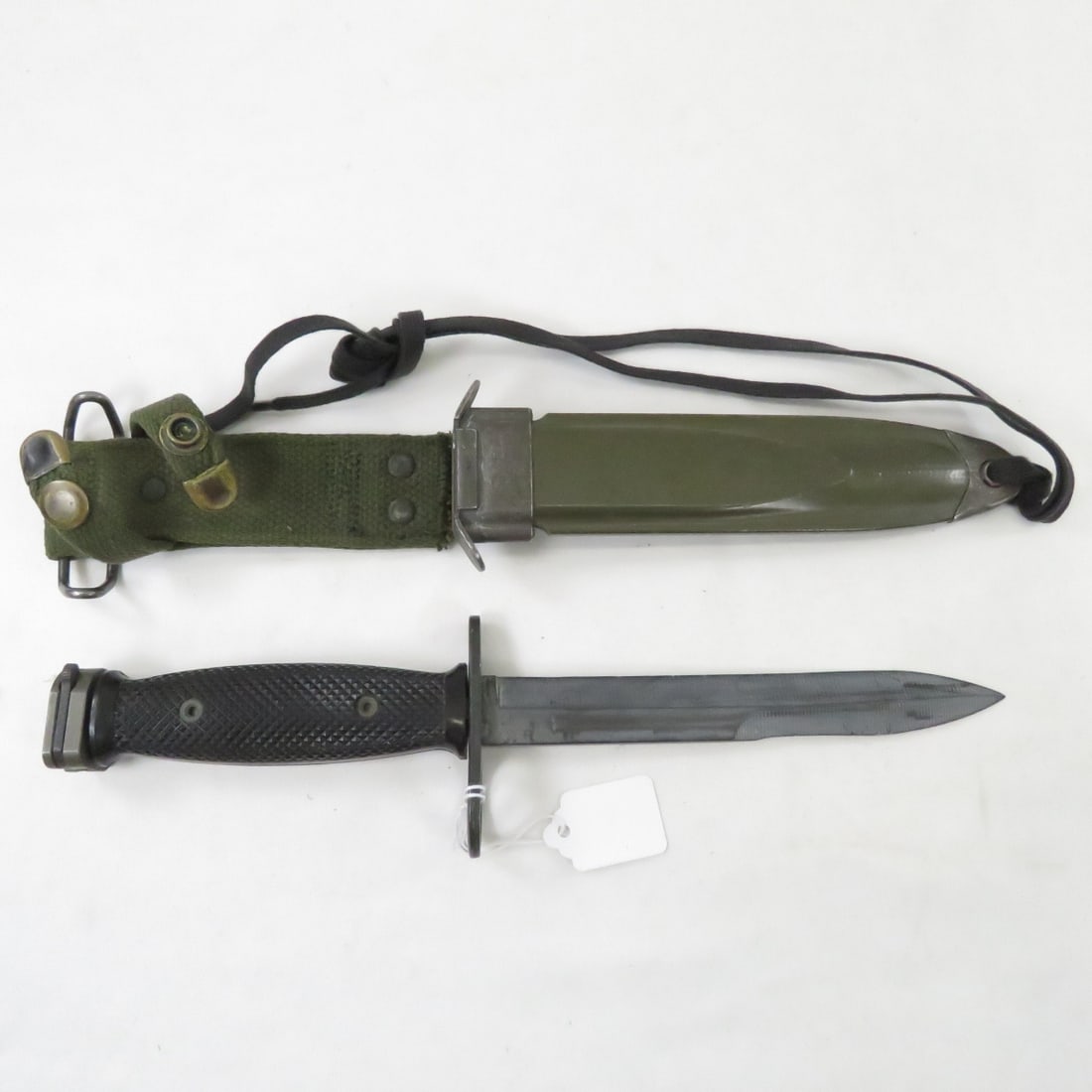 US M7 Bayonet BOC with USM8A1 TWB Scabbard (1 of 11)