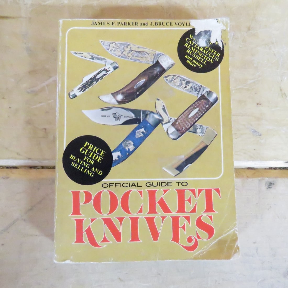 The Official Guide to Pocket Knives (1 of 9)