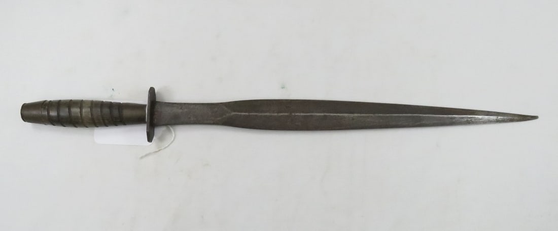 Early 20th Century Philippine (Filipino) dagger (1 of 8)