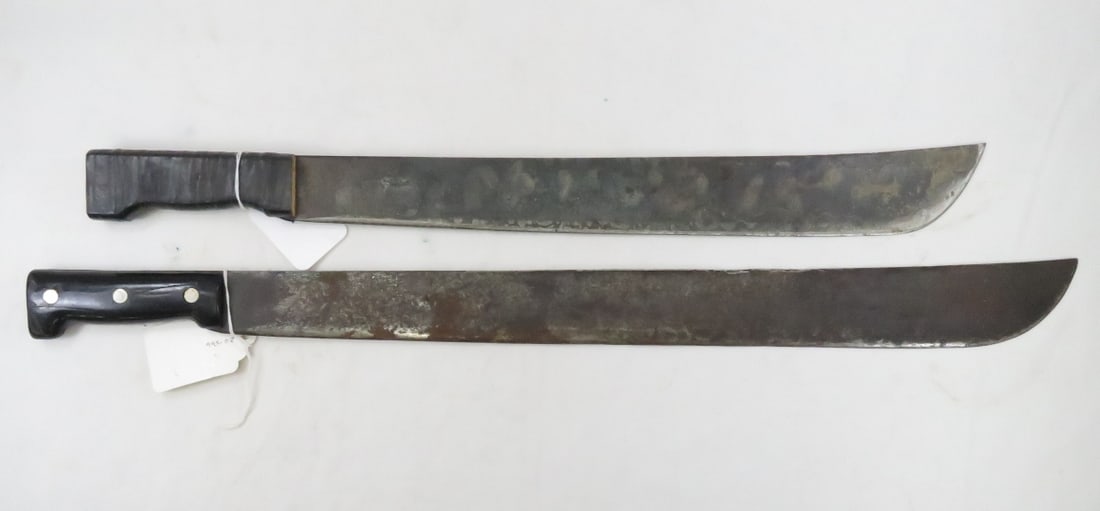 2 Sheffield England Machete's: 2 Sheffield England Machete's-I Believe these to be from WW2. First has a 22 inch blade, and the second has an 18 inch blade. No sheaths for either. Please ask questions and read terms & conditions be
