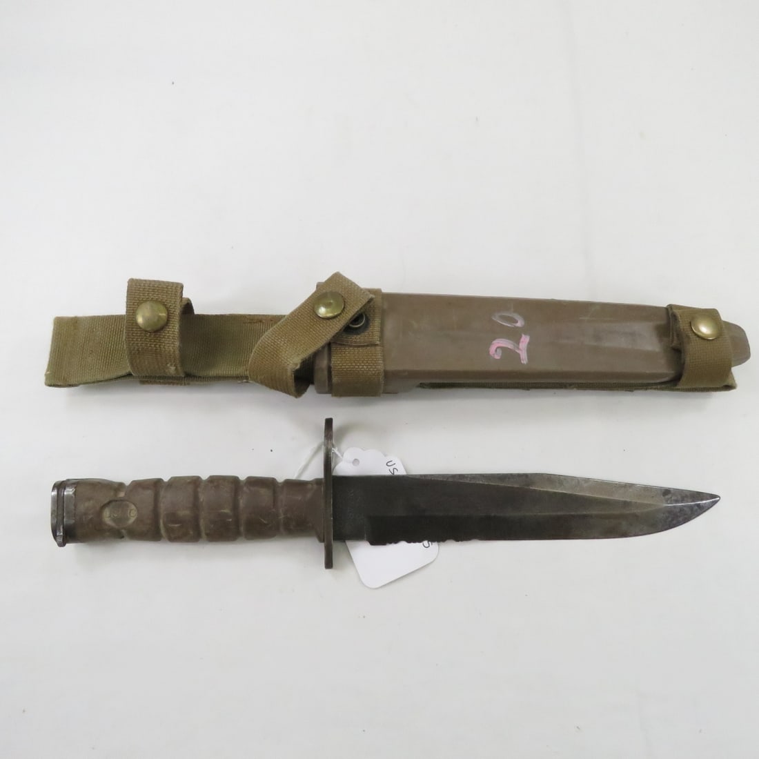 USMC OKC3S Bayonet: USMC OKC3S Bayonet-with scabbard & Sharpening Stone Please ask questions and read terms & conditions before bidding.