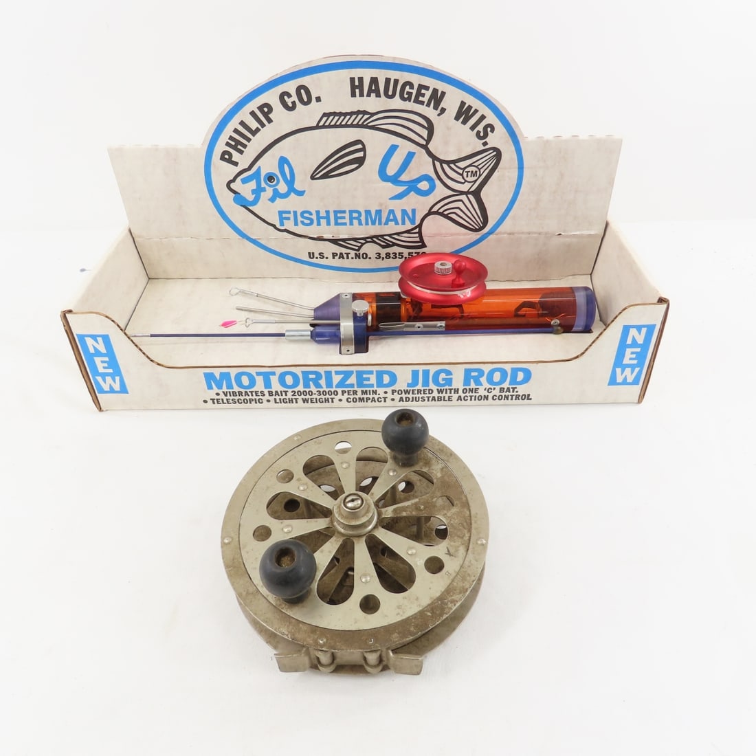 Fil-Up Fisherman Jig Rod & Pflueger Reel No.1558 (1 of 11)