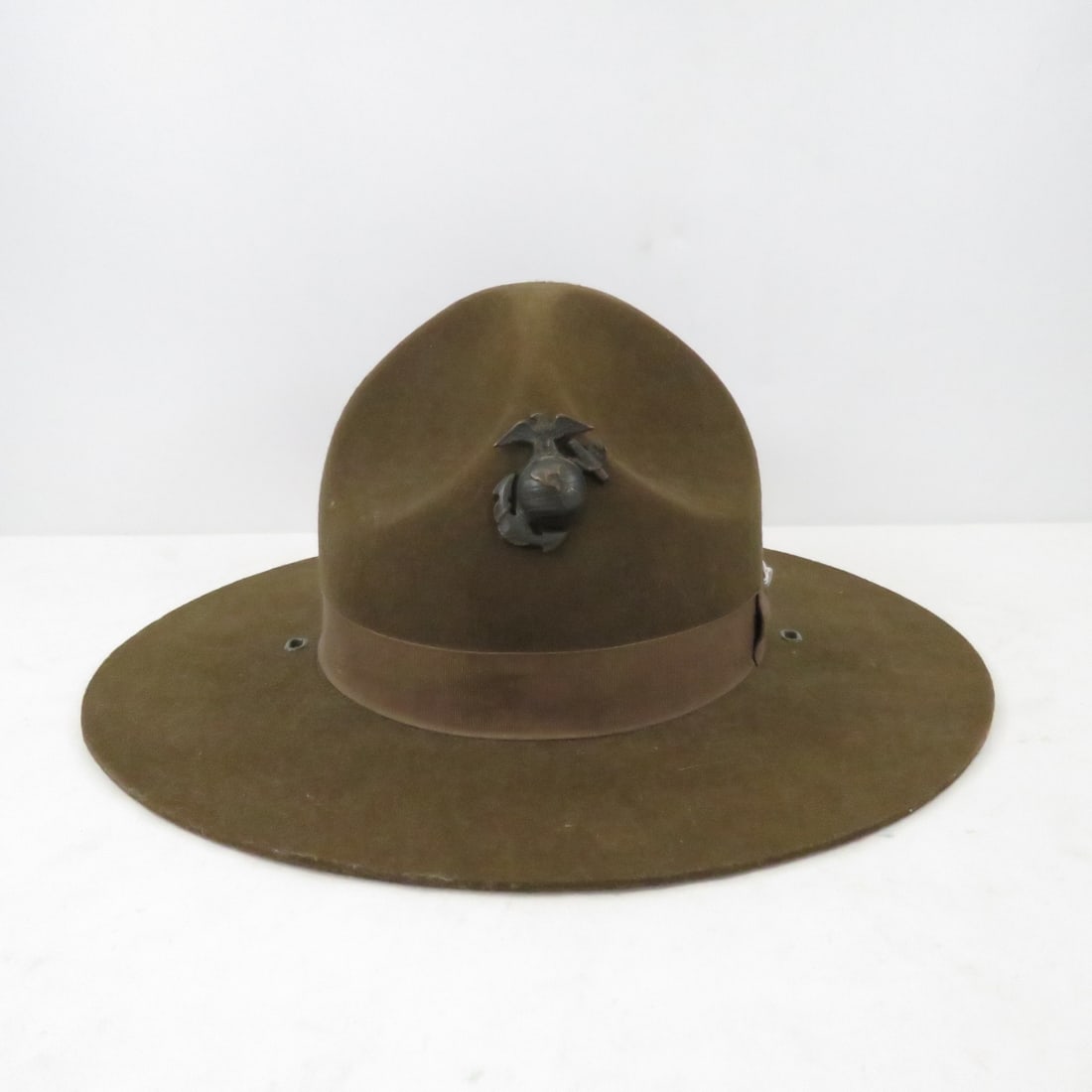 Non-Issued WW2 1944 dated USMC Campaign Hat (1 of 10)