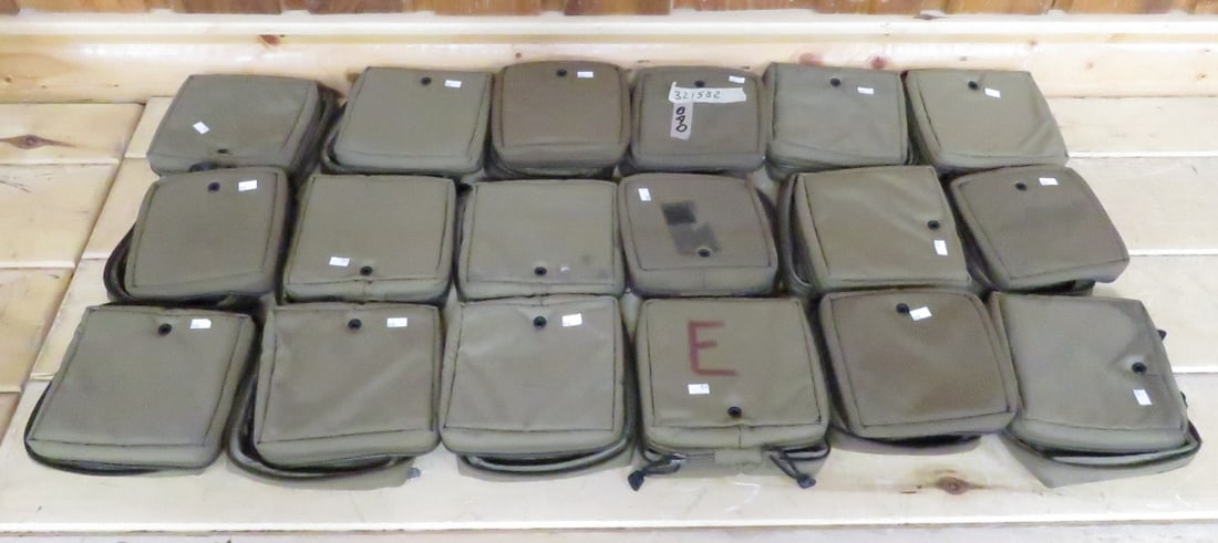 18 Zippered Coyote Pouches: 18 Zippered Coyote Pouches- Please ask questions and read terms & conditions before bidding.