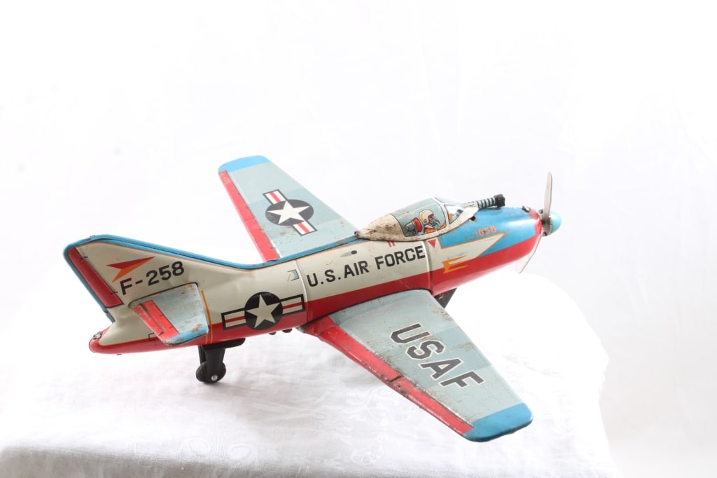 Daiya Japan Tin USAF Airplane F-258 Toy (1 of 14)