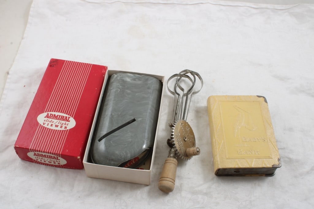 Admiral Slide Light Viewer, Baby Book Bank, Beater (1 of 19)