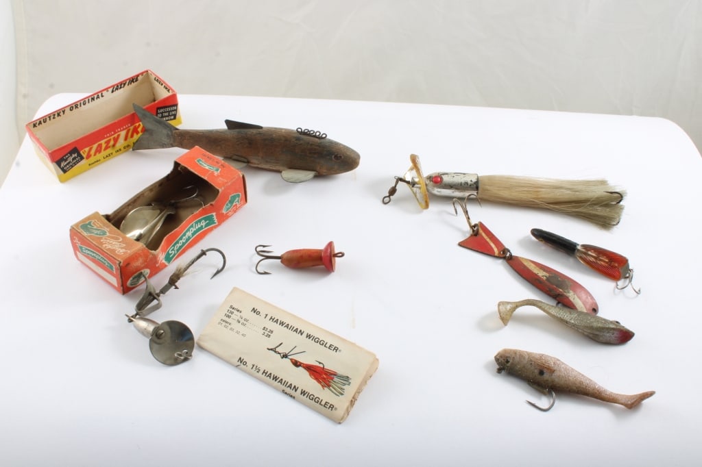 9 Vintage Fishing Lures Orion, Pflueger, & more (1 of 11)