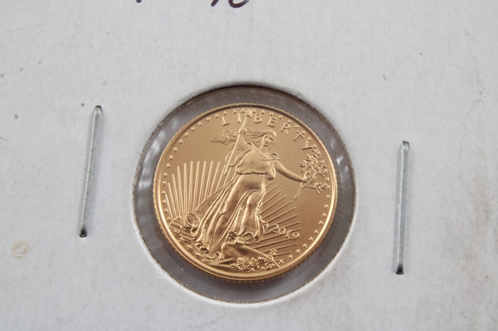 2019 1/10ozt Gold $5 American Eagle (1 of 2)