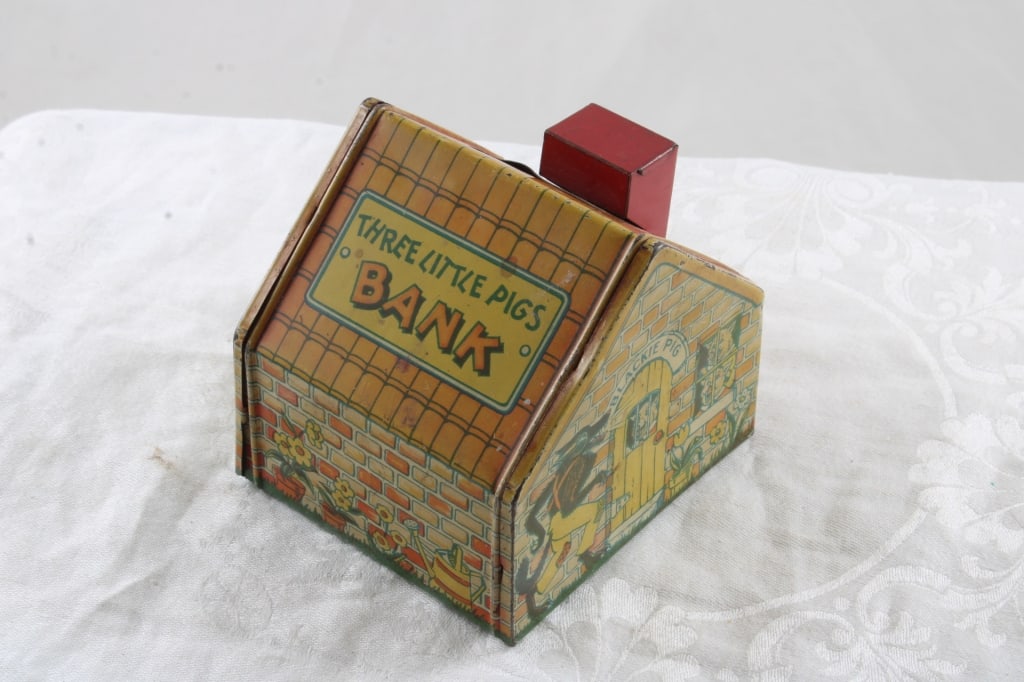 1940's Chein Tin Litho 3 Little Pigs Bank: 1940's Chein Tin Litho 3 Little Pigs Bank - As pictured. Please ask questions and read terms & conditions before bidding.