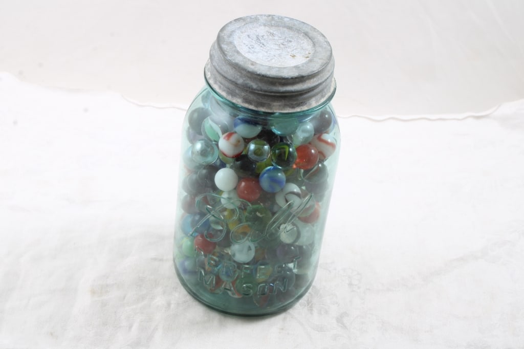 1 Qt Blue Ball Perfect Mason Jar full of Marbles (1 of 9)