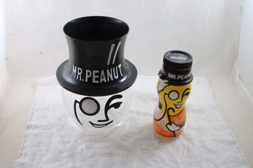 2 Mr. Peanut Containers 8 1/2" & 10 1/2" Tall (1 of 12)