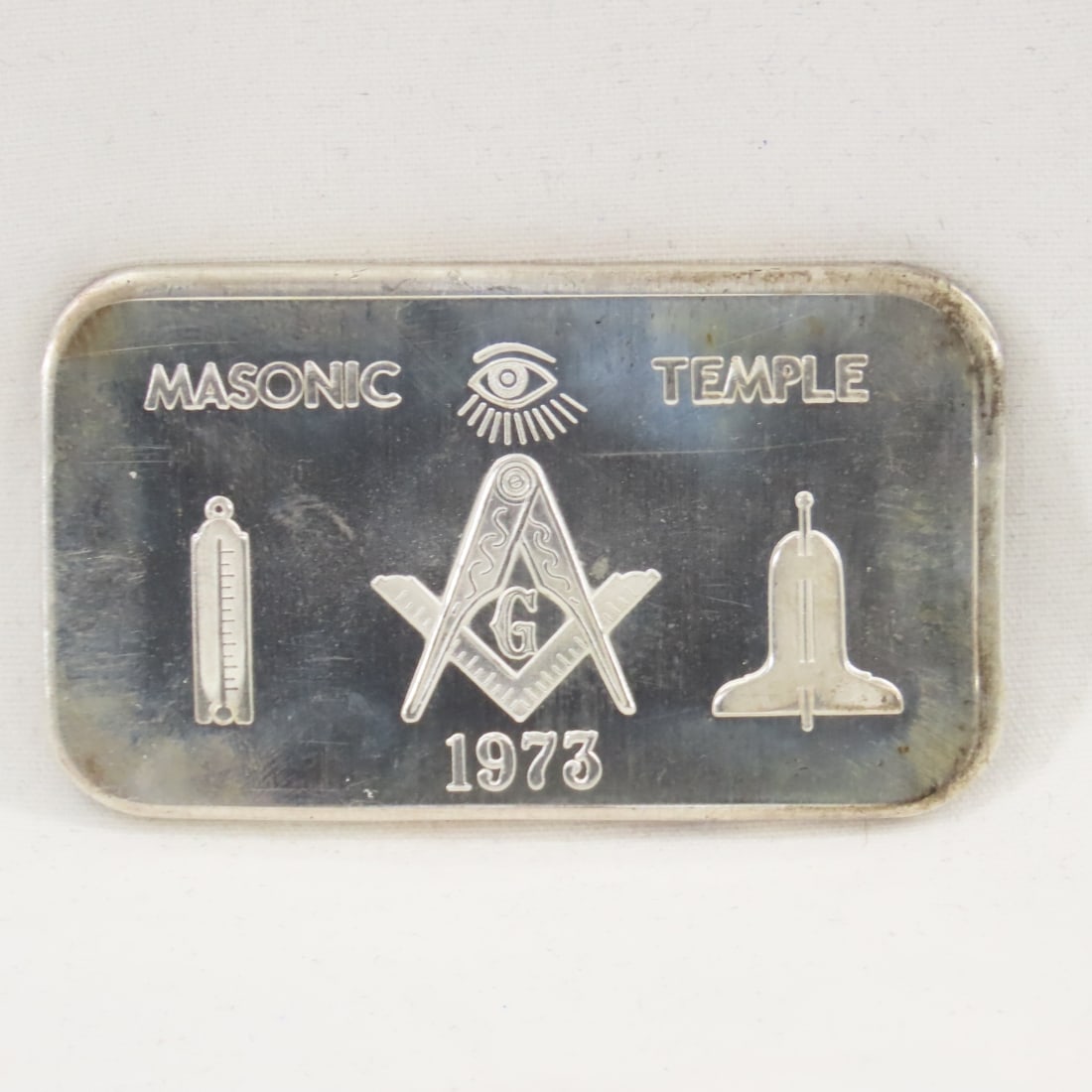 1973 Mother Lode Masonic Temple 1ozt Silver Bar (1 of 2)