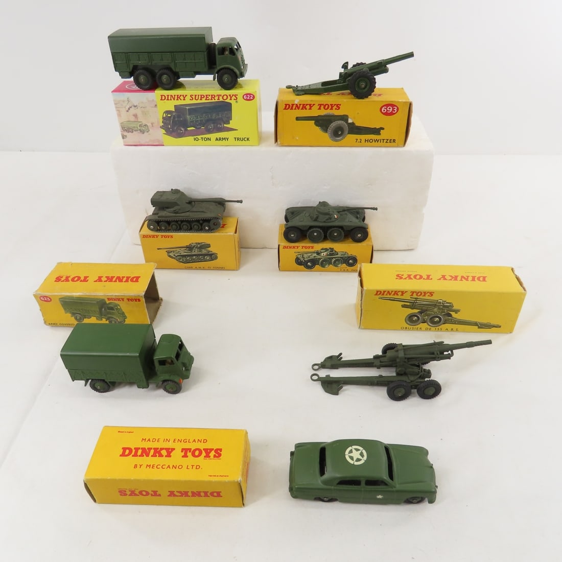 7 Dinky Toys Military Vehicles with boxes (1 of 20)