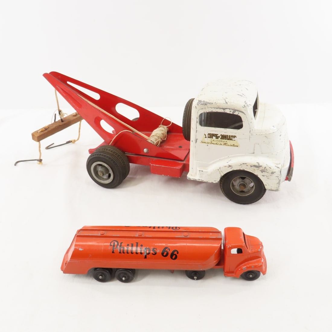 Smith Miller Tow Truck & Ralstoy Phillips 66 Truck (1 of 20)