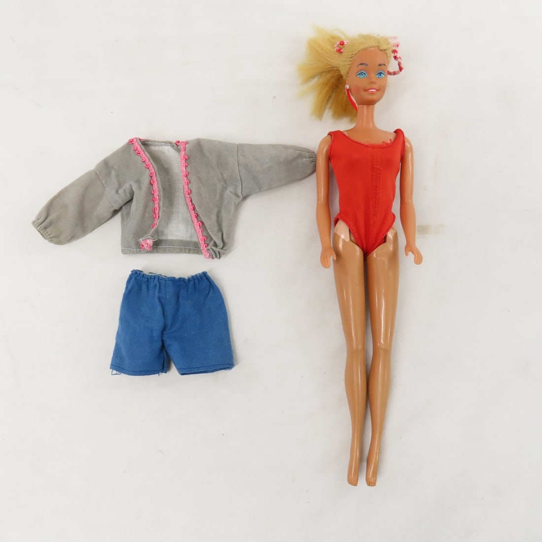 Sun Lovin' Malibu Barbie Twist N' Turn: Sun Lovin' Malibu Barbie Twist N' Turn - tan lines are wearing, bend legs, marked © Mattel, Inc. 1966 Taiwan Please read terms & conditions and ask questions before bidding.