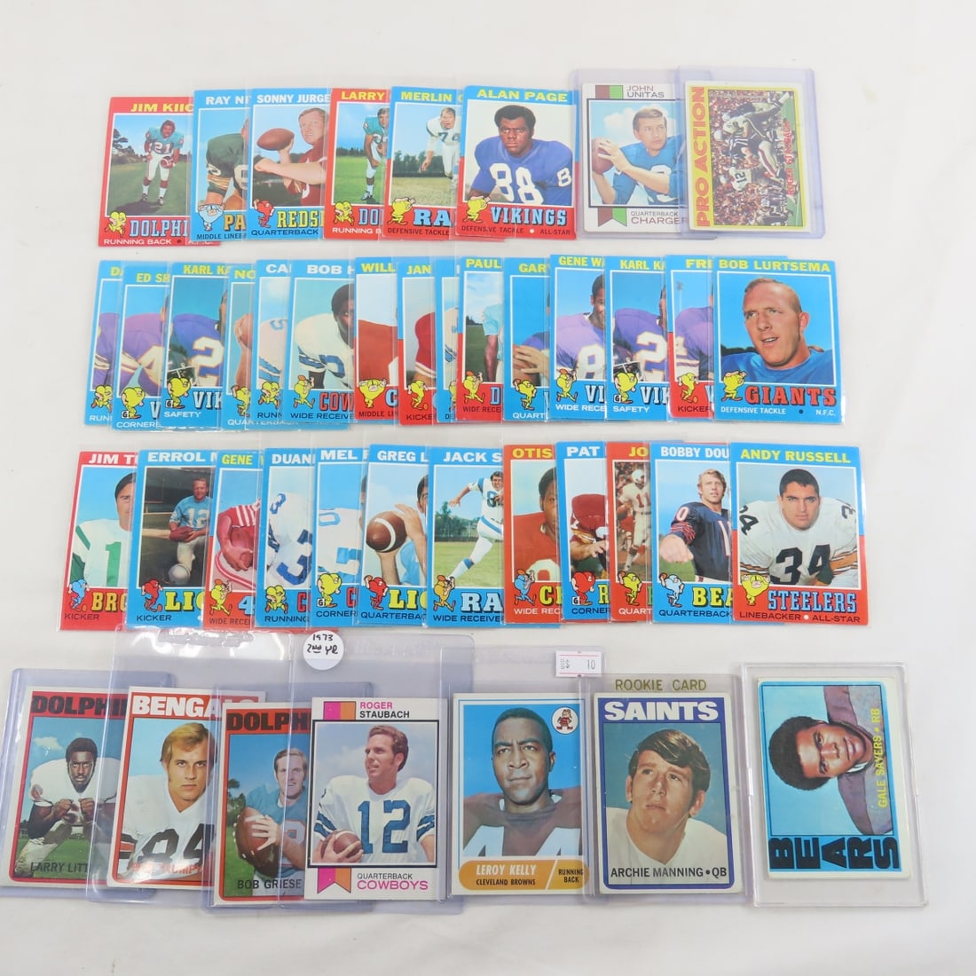 41 1968-1972 Topps Football Cards- Unitas, Sayers (1 of 11)